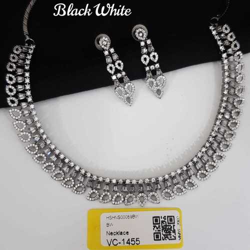 American Diamond Necklace Set Excellent