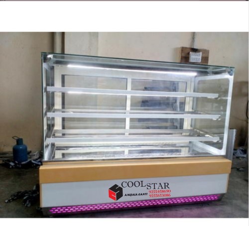 Sweet Display Counter 26