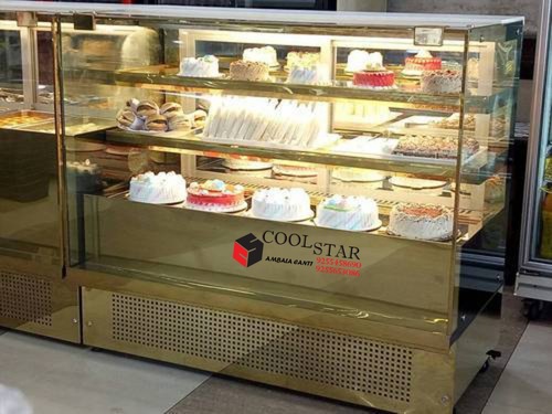 Cake Pasty Display Counter 17
