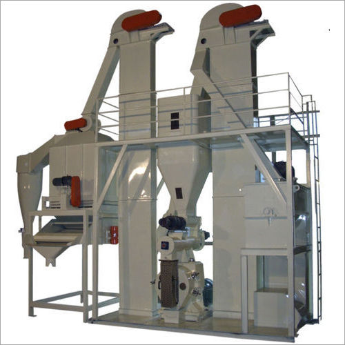 Poultry And Cattle Feed Machine