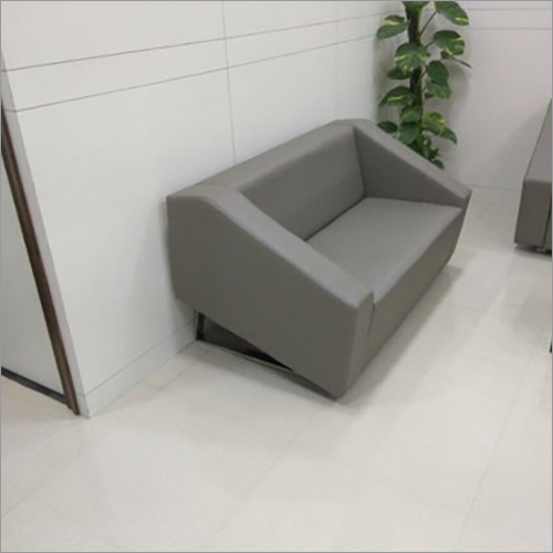 Modern Office Sofa - Leather Finish, Custom Size | Polished Design for Contemporary Workspaces