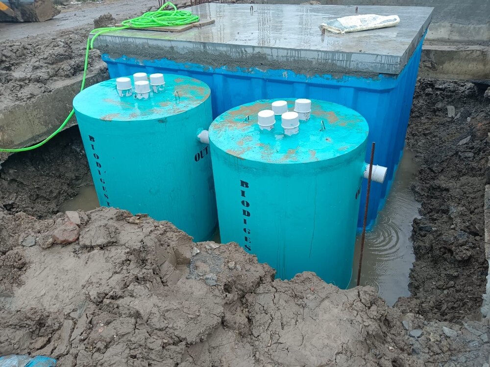 Rcc Septic Tank Dealers - Color: Red
