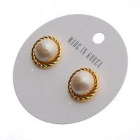 Goldtone rope pearl vintage earring