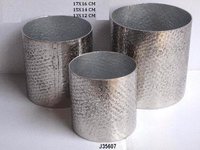 Hammered Aluminium Flower Vase Bottom Diameter: 15  Centimeter (cm)