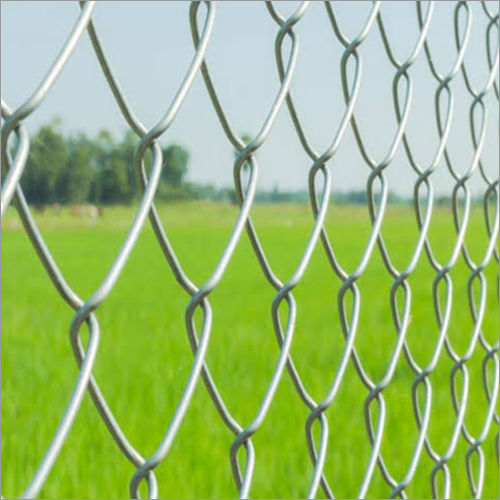 Chain Link Fence Application: Commercial Site