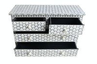 Chest With 4 Drawer