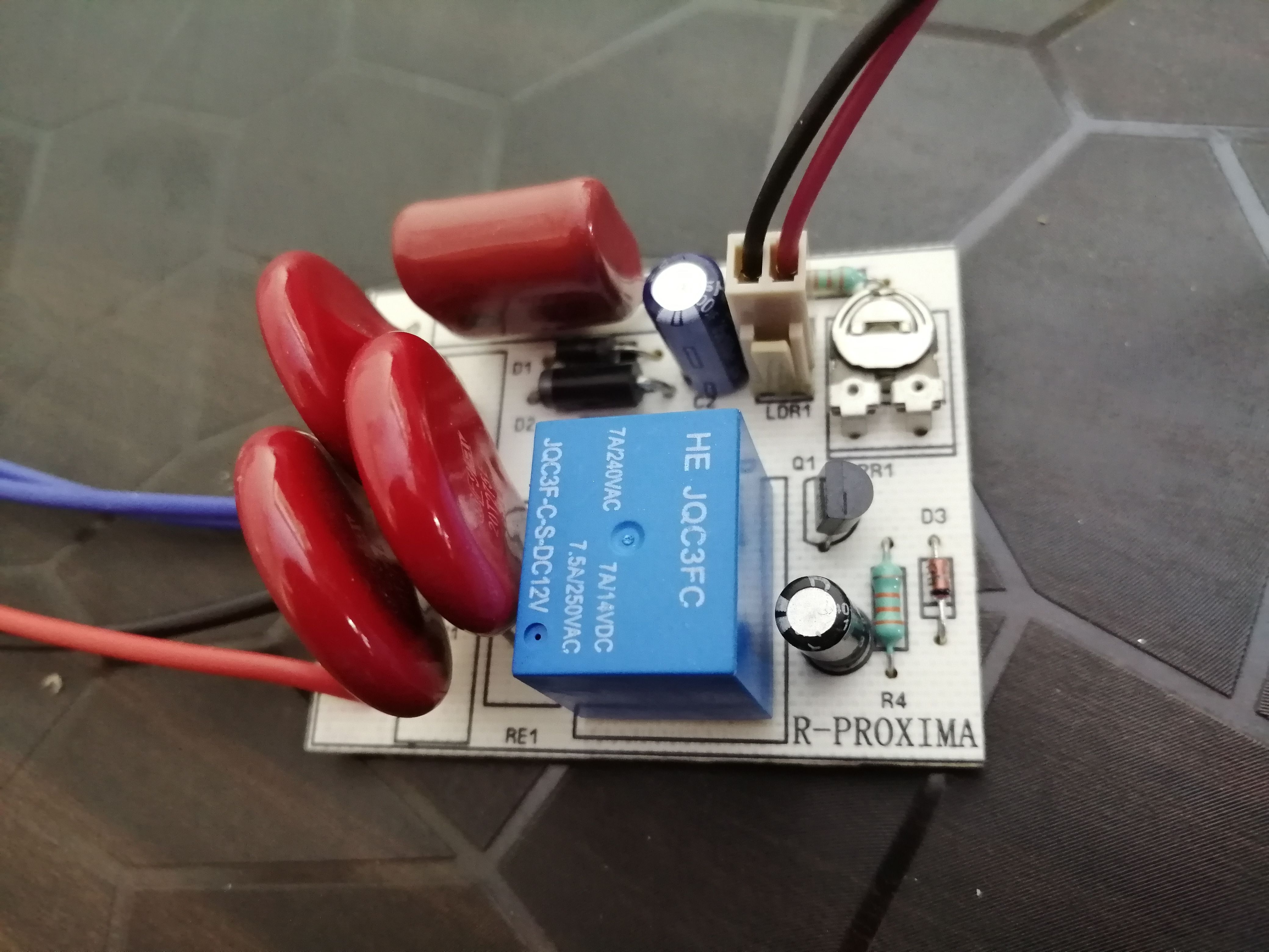 Light Controller with inbuilt LDR Sensor