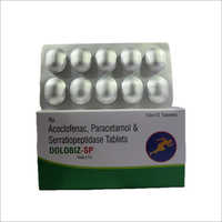 Aceclofenac 100mg, Paracetamol 325mg e tabuletas de Serratiopeptidase 15mg