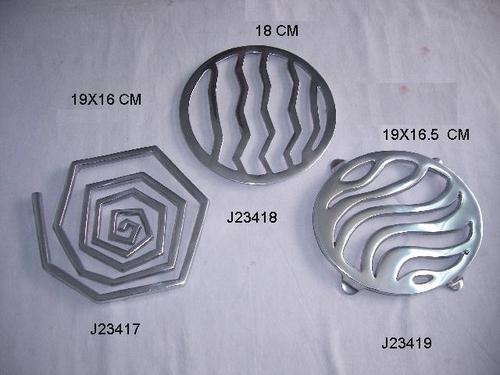 Aluminum Trivet Mirror Polish Cast Metal