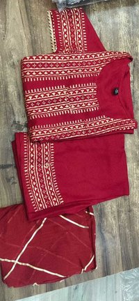Women's cotton Straight Kurta With Checkered Trouser
