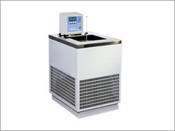 Low Temperature Cryostat bath