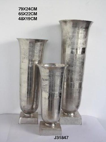 Rough Finished Aluminum Vase Height: 79  Centimeter (Cm)