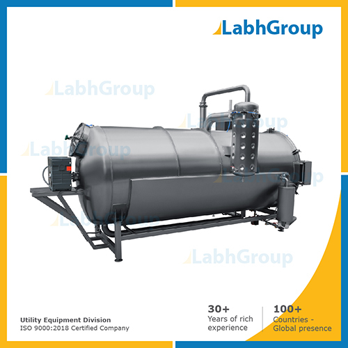 Vacuum dryer