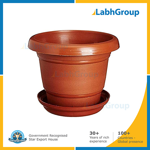 Plastic planters By LABH PROJECTS PVT. LTD.