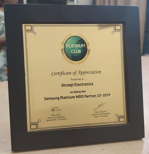 Square Customized Certificate Holder, For Photo Frame Display