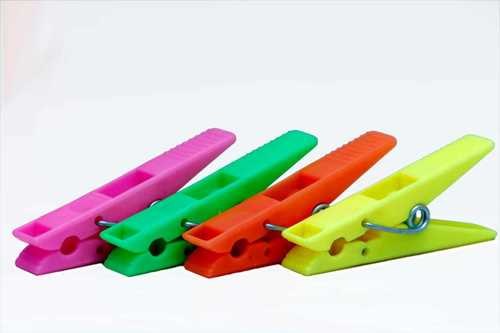 Multicolor Plastic Cloth Clip