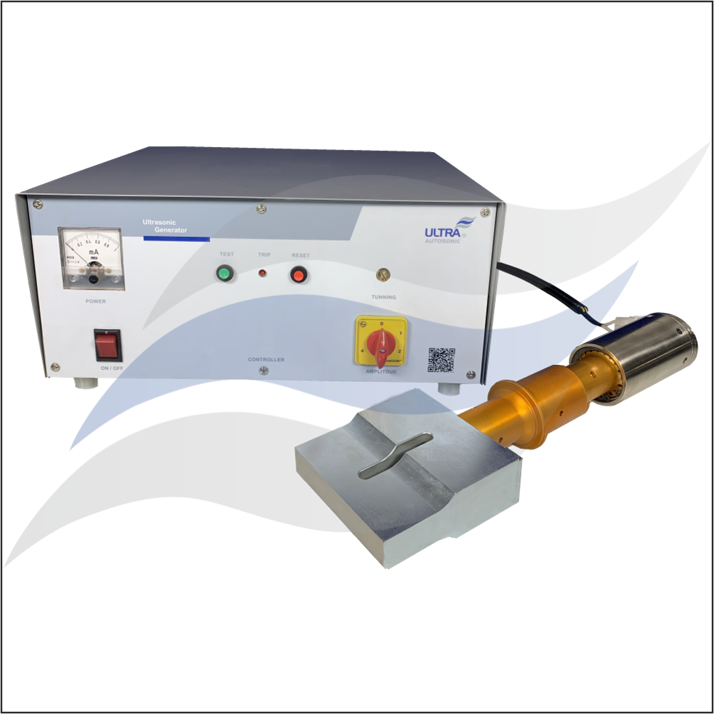 Ultrasonic Generator - Metal/Plastic 20x30x15 cm 100-500 W Power Output 220-240V Input Voltage | Ultrasonic Welding Cutting Cleaning Applications CE RoHS Compliance