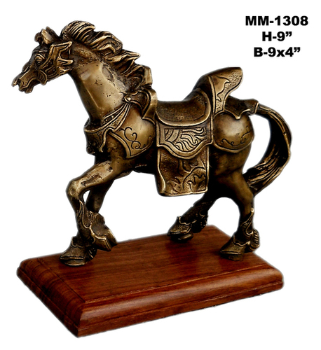 Mentioned In The Image Walking Horse Statue Aluminium, Wooden Base, Brass Antique