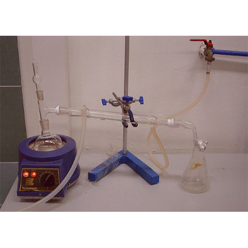 Distillation Apparatus By SHIVA SCIENTIFIC GLASS PVT. LTD.