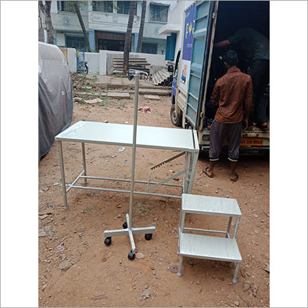 Examination Table With Iv Stand N Footer Application: Hospital