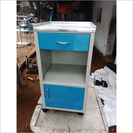 Double Draw Bedside Locker Application: Hospital