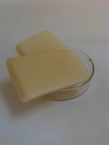 White Beeswax Application: Cosmetics