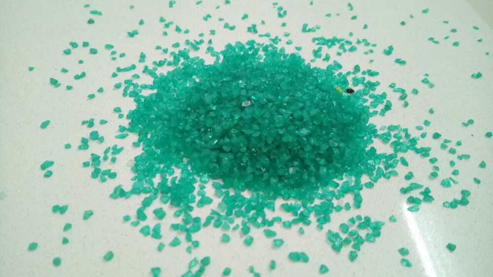 recycled Crushed Glass natural color crushed stone chips for terrazzo flooring