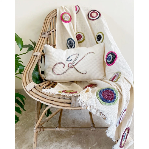Circular Twine Throw Gift Set