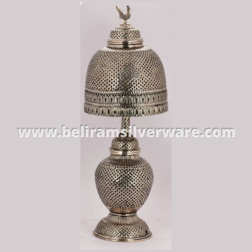 Mesh Design Peacock Silver Lamp