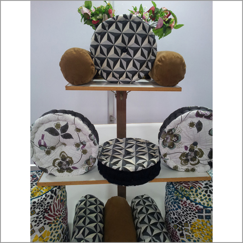 Cushion & Cushion Covers