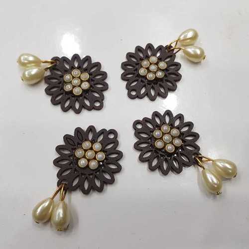 FANCY WOODEN PEARL STICKING MOTI HANGING BUTTON