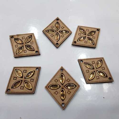 WOODEN DIAMOND SHAPE FANCY BUTTON
