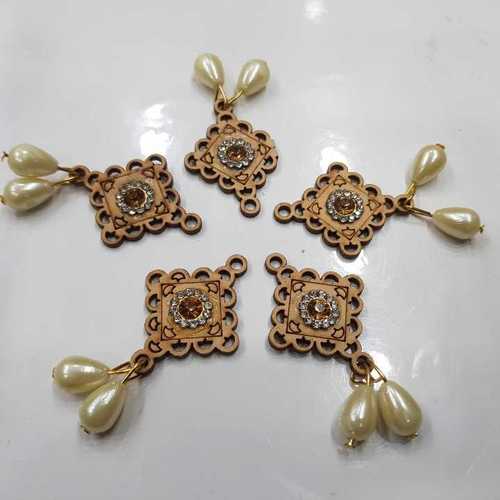 FANCY SHAPE WOODEN DIAMOND STICKING PEARL LATKAN BUTTON