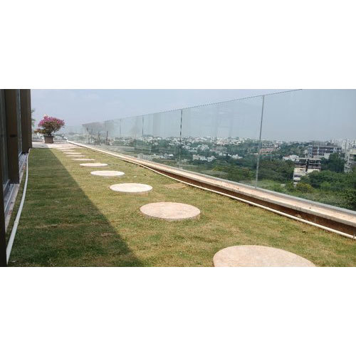 Solid Clear Line Glass Railing