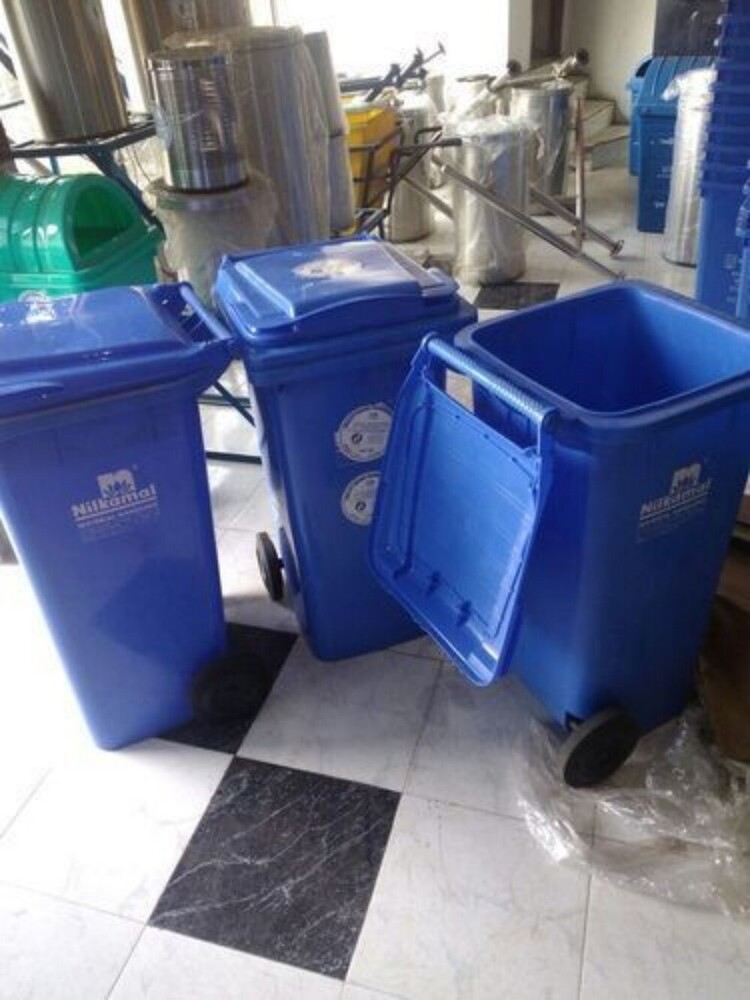 Wheeled Dustbin - Heavy-Duty Plastic, 120 Liter Capacity, Ergonomic Design - Smooth Rolling Wheels, Easy-to-Open Lid, Durable Slots for Waste Management