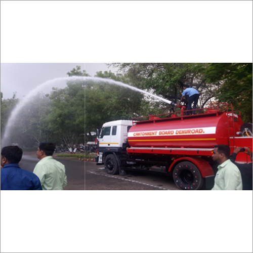 Multi Purpose Water Sprinkler Vehicle