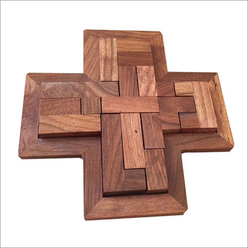 Wooden Puzzle Plate