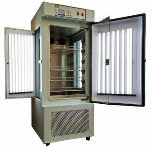 Plant Growth Chamber By BIOCOCTION MANUFACTURING PRIVATE LIMITED