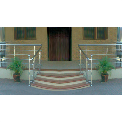 Home Compound SS Bluster Pipe Railing