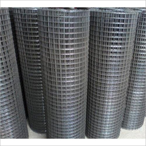 Mild Steel Welded Wire Mesh Hole Shape: Square Hole