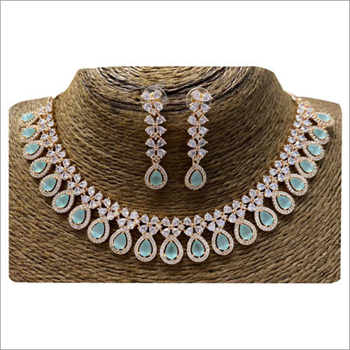 Ladies Rosegold Necklace Set