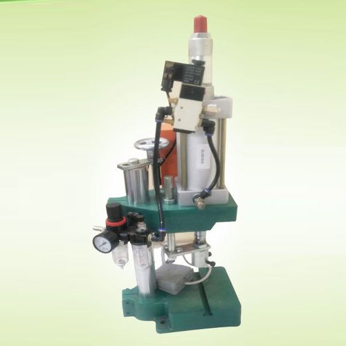Automatic LED Bulb Tikki Fitting Machine RS