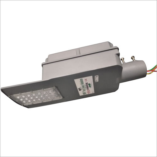 White 15 Watt Led Solar Semi Integrated Street Light