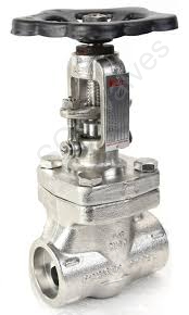 SQK A182 FSS304 Stainless Steel Globe Valve By SQK VALVES FITTINGS & AUTOMATION PRIVATE LIMITED