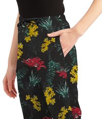 Ladies Cotton Printed Capri