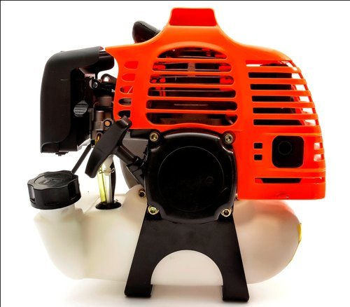 2 Stroke Single Cylinder Petrol Engine