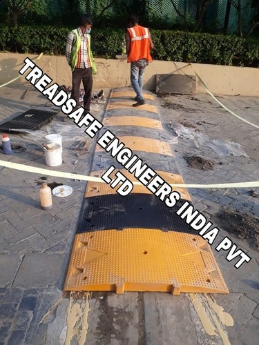 Rubber Speed Breakers