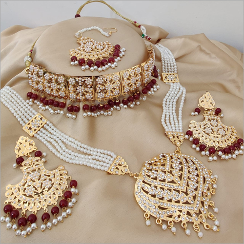 Ladies Fashionable Jewellery Set