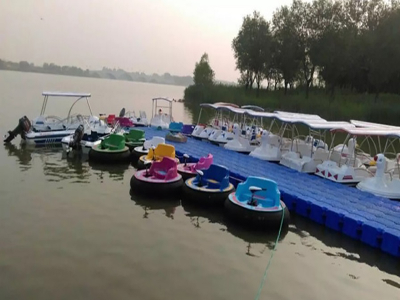 1.8x 1.8m pengpeng boat bumper boat pedal boat paddle boats