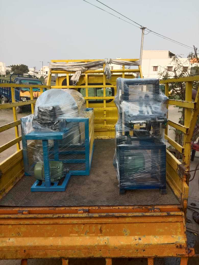 Camphor Tablet Making Machine